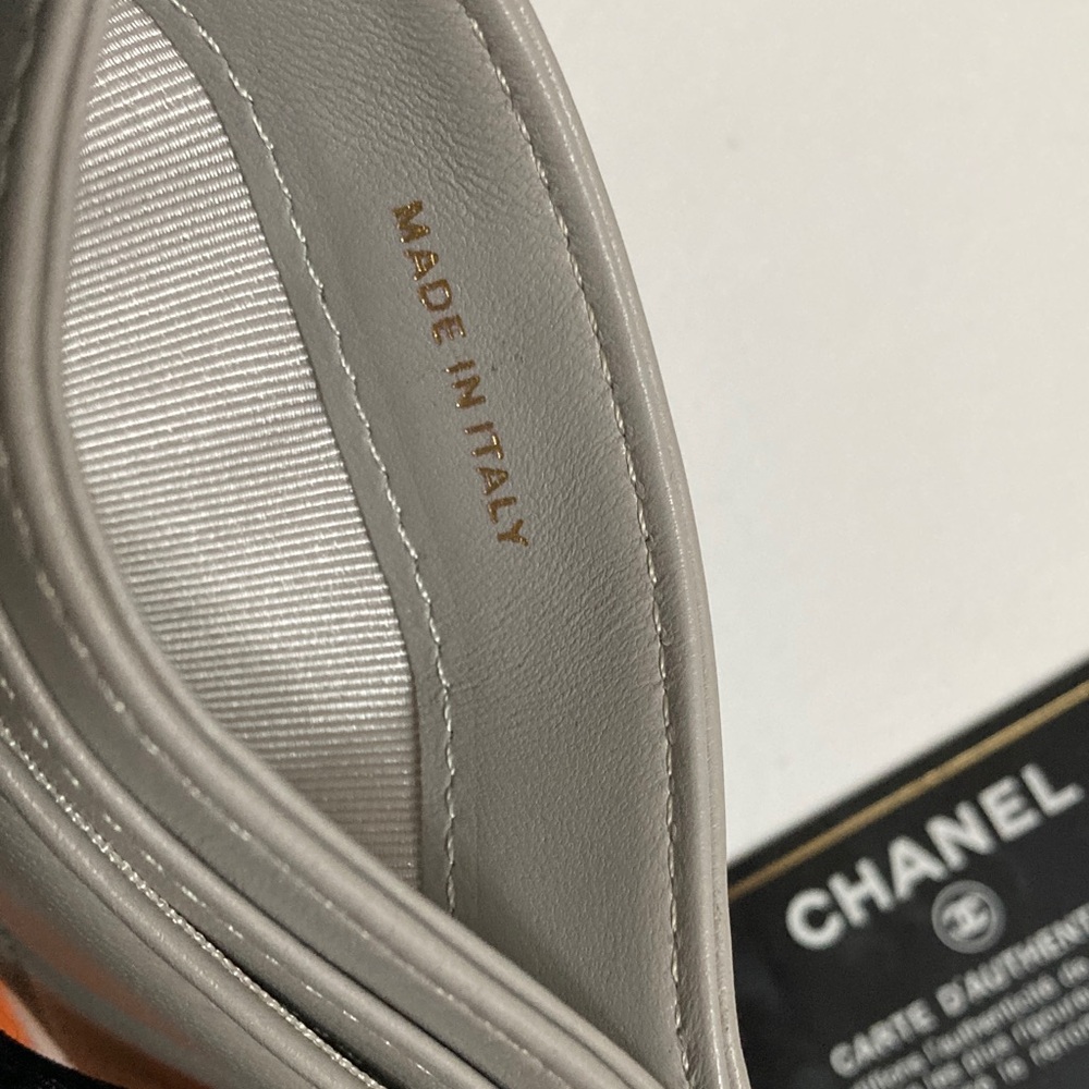 Chanel Silver Quilted Card Holder - Picture 5 of 6
